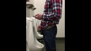 Urinal Spy_Hottie Caught Peeing while Texting