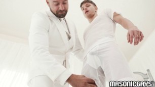 Master Adam Snow deepthroat twink Noah White cock